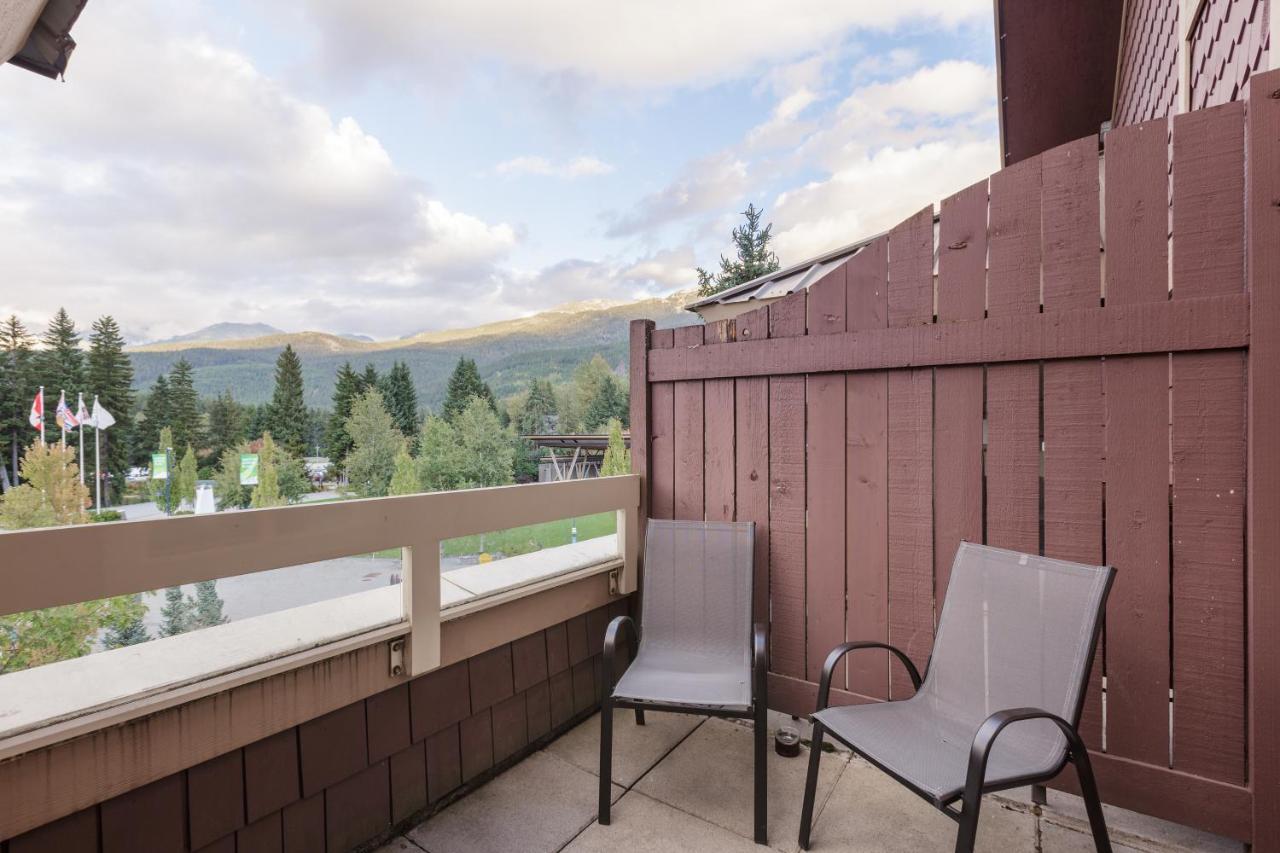 Tyndall Stone Lodge By Cozystay Signature Whistler Esterno foto