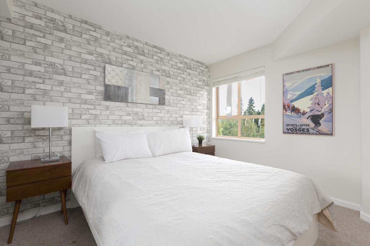 Tyndall Stone Lodge By Cozystay Signature Whistler Esterno foto