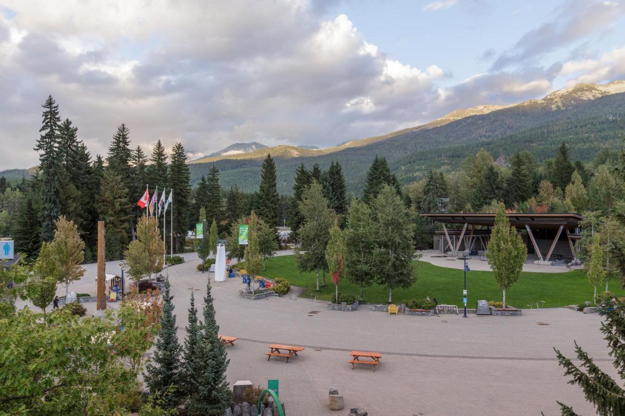 Tyndall Stone Lodge By Cozystay Signature Whistler Esterno foto