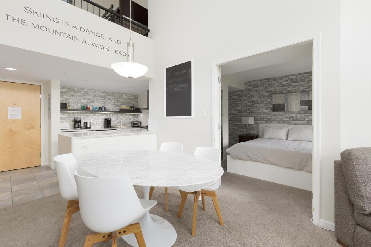Tyndall Stone Lodge By Cozystay Signature Whistler Esterno foto