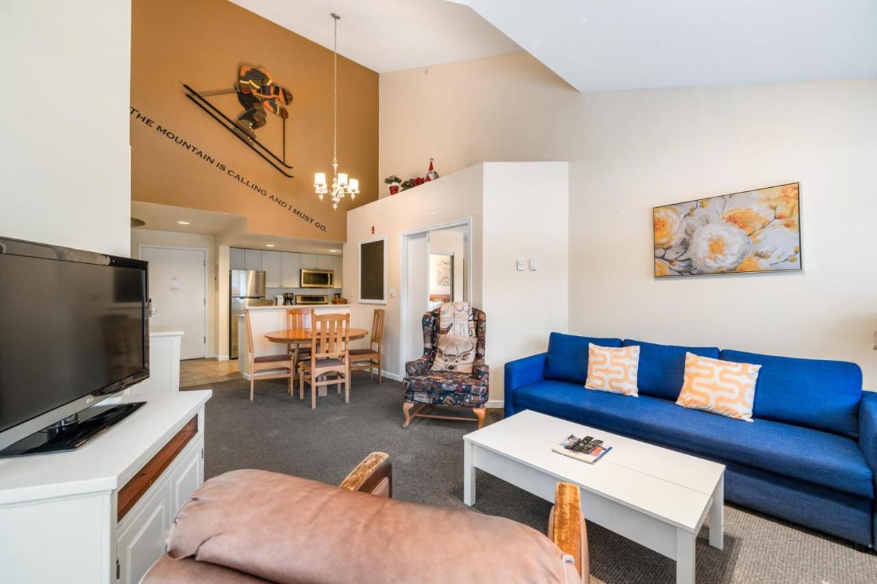 Tyndall Stone Lodge By Cozystay Signature Whistler Esterno foto