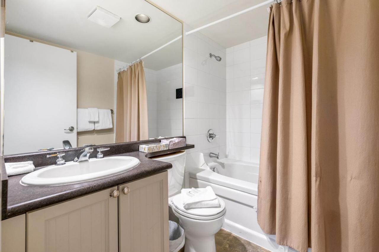 Tyndall Stone Lodge By Cozystay Signature Whistler Esterno foto