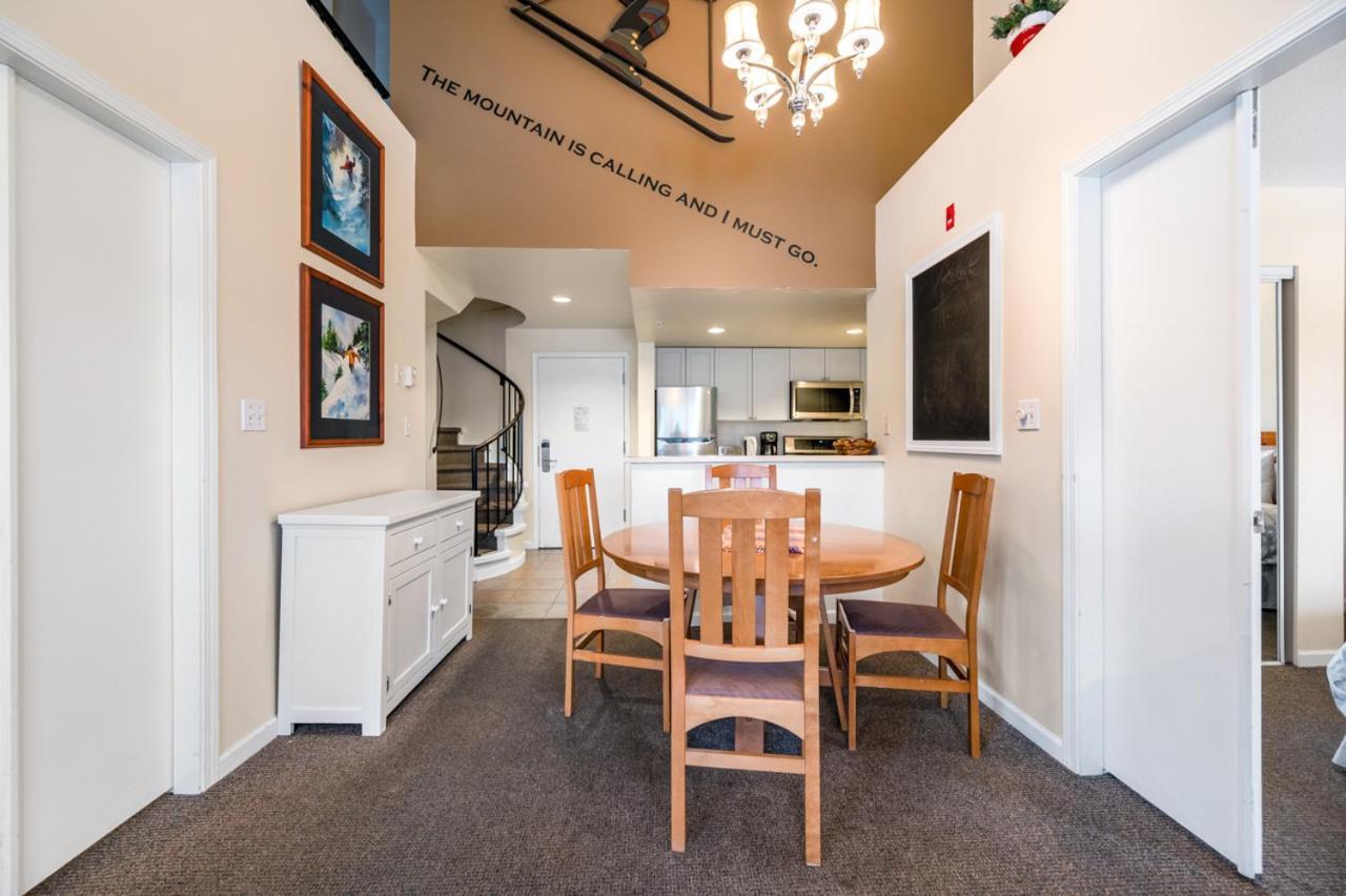 Tyndall Stone Lodge By Cozystay Signature Whistler Esterno foto